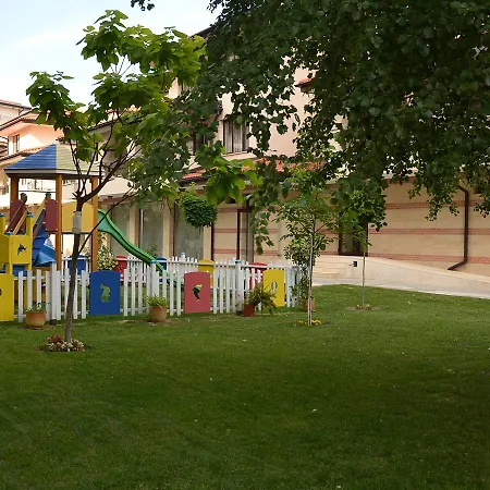 アパートホテル Puldin Suites