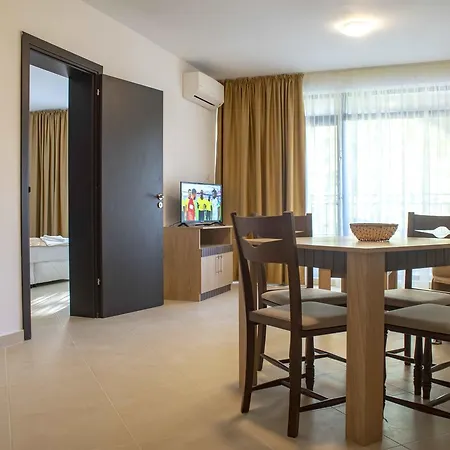 アパートホテル Puldin Suites *